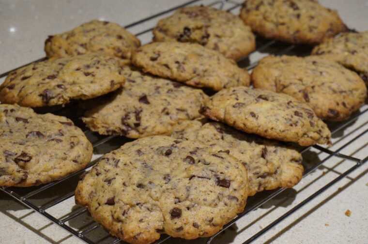 chocolate chip cookies